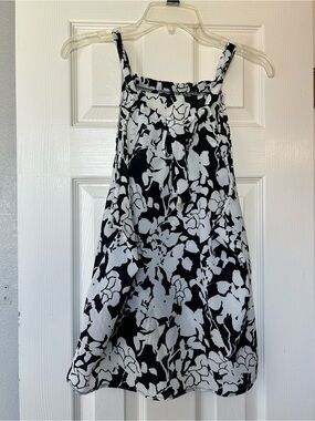 Black & White Floral Summer top.